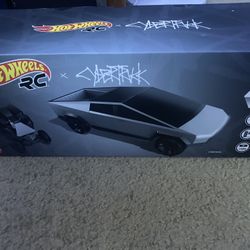 Hot Wheels RC Cyber truck 