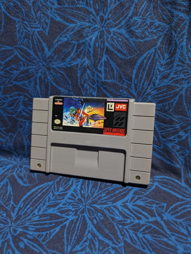 Super Empire Strikes Back "JVC" Super Nintendo