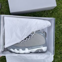 Size 10.5 - Air Jordan 9 Retro 2025 Cool Grey, Brand new with box and receipt 