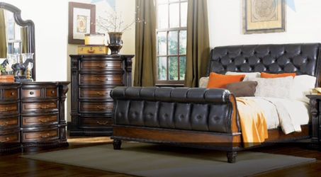 Elegant bedroom full set - Bed king size, Chest, Drawer with a mirror