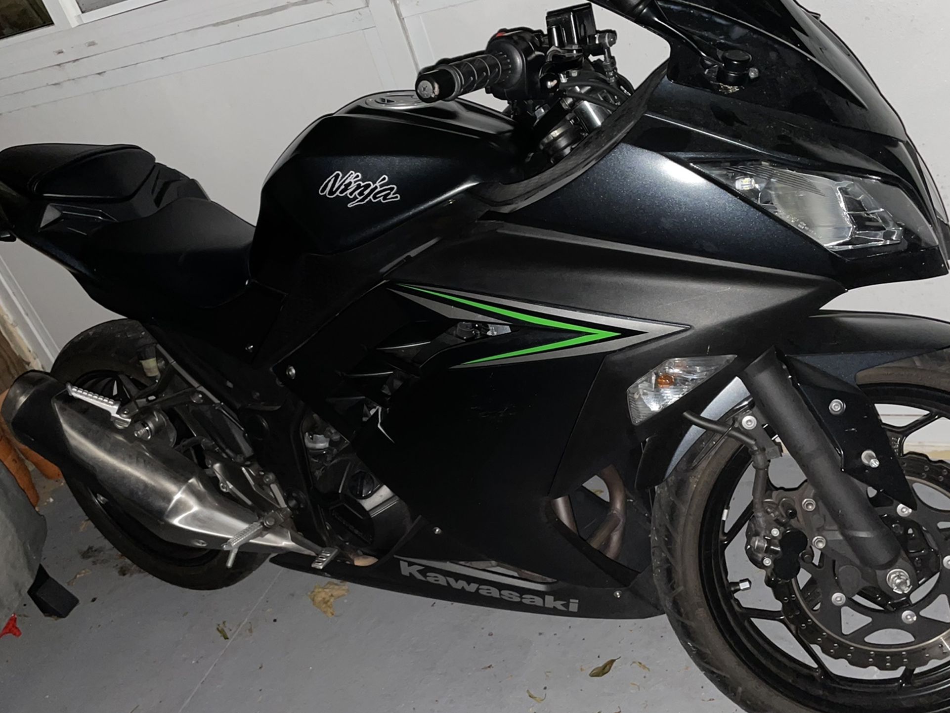 Vendo Moto Ninja Kawasaki 300 (perfectas Condiciones)