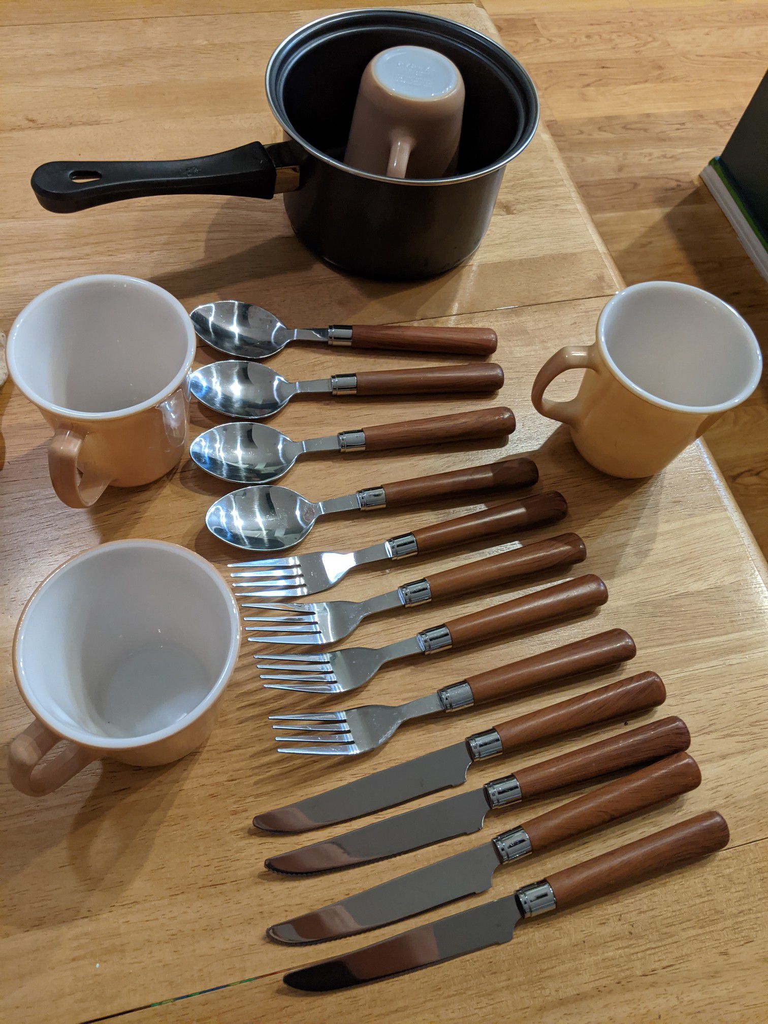 Utensils, 4 Pyrex glass mugs, non stick pot kitchen stainless steel set