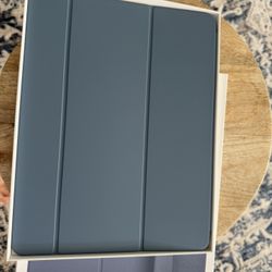 iPad Air 13 Inch Smart Folio