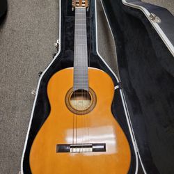 Yamaha G231 Acoustic Guitar With Case