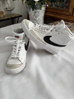 Black And White Nike