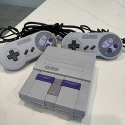 Super Nintendo With More Then 20 Games 