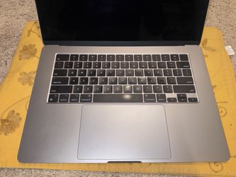 MacBook Air 15 2024 M3 8-Core CPU 10-Core GPU 16GB Midnight Very Good 512 GB
