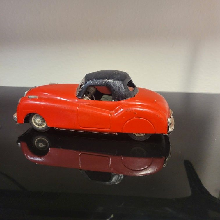 Vintage 1949 Jaguar XK120 Vintage Tin Toy Car Red Bandai