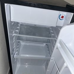 RCA Mini Fridge