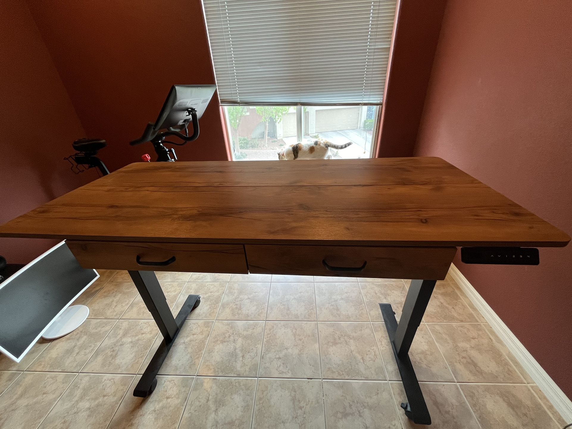 Adjustable Electric Standing Desk