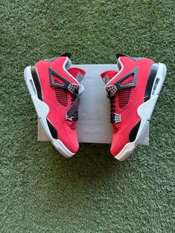 Jordan 4 Toro Bravo
