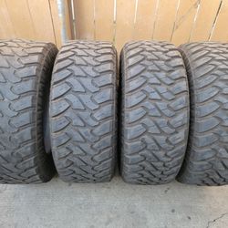 35x12.50r20 Rolling Big Power Tores Dot 2025 2 Tires New, 1 70%, 1 50% For Dale 350$ All 4 Good Condition 