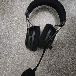 Razor Black Shark V2 Pro 2023 (Great Mic)Wireless Headphones