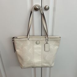 Coach shoulder bag (used)