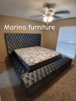 King Tufted Upholstered Bed Frame with Bench
