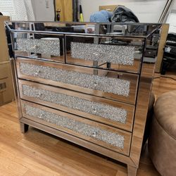 5-Drawer Mirrored Dresser 37.5L