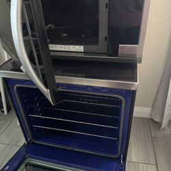 Estufa Y Microondas Con Extractor LG