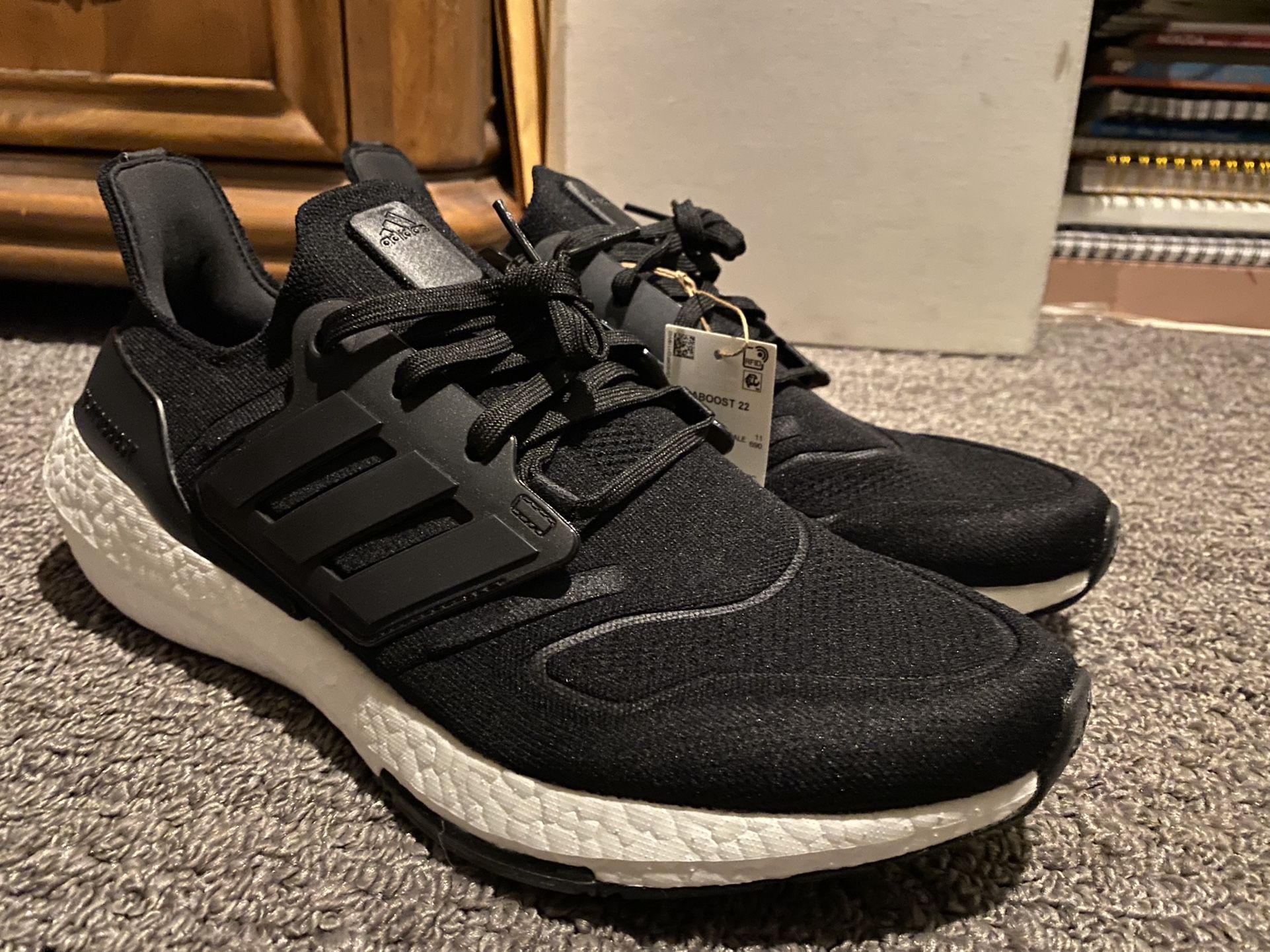 Adidas Ultraboost 22 Size 11.5
