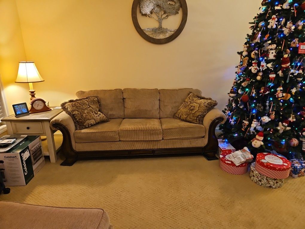 Ashley Lannett Barley SOFABED Living Room Set 5 Pc.