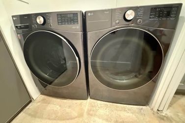 LG ThinQ Washer/Dryer Set WM4000HBA / DLGX4001B - Black St