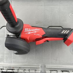 Milwaukee M18 Fuel Angle Grinder