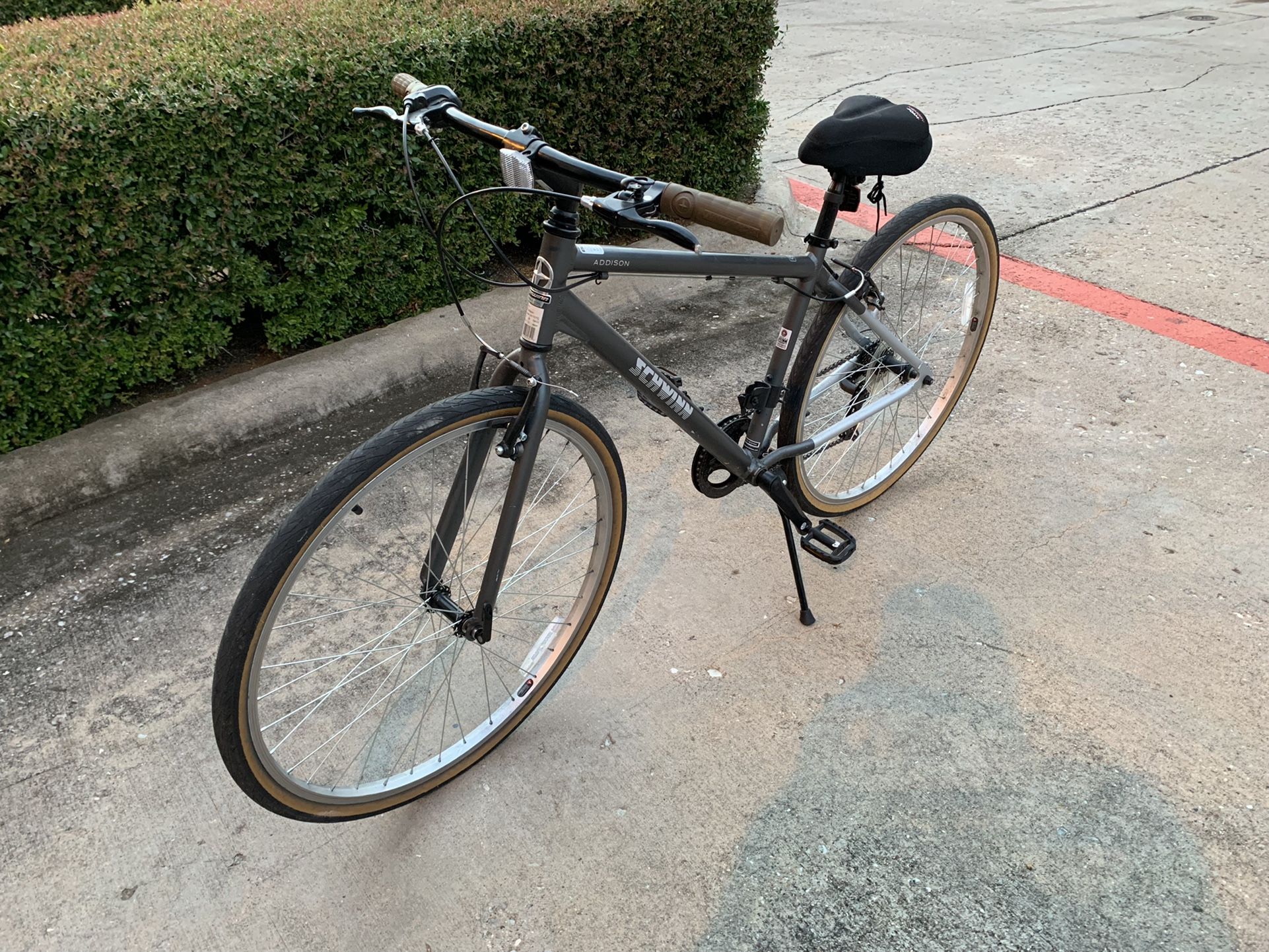 Schwinn Addison 700c/28 City Hybrid Bike