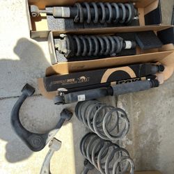 2014 4Runner Shocks, Springs and Upper Control Arms