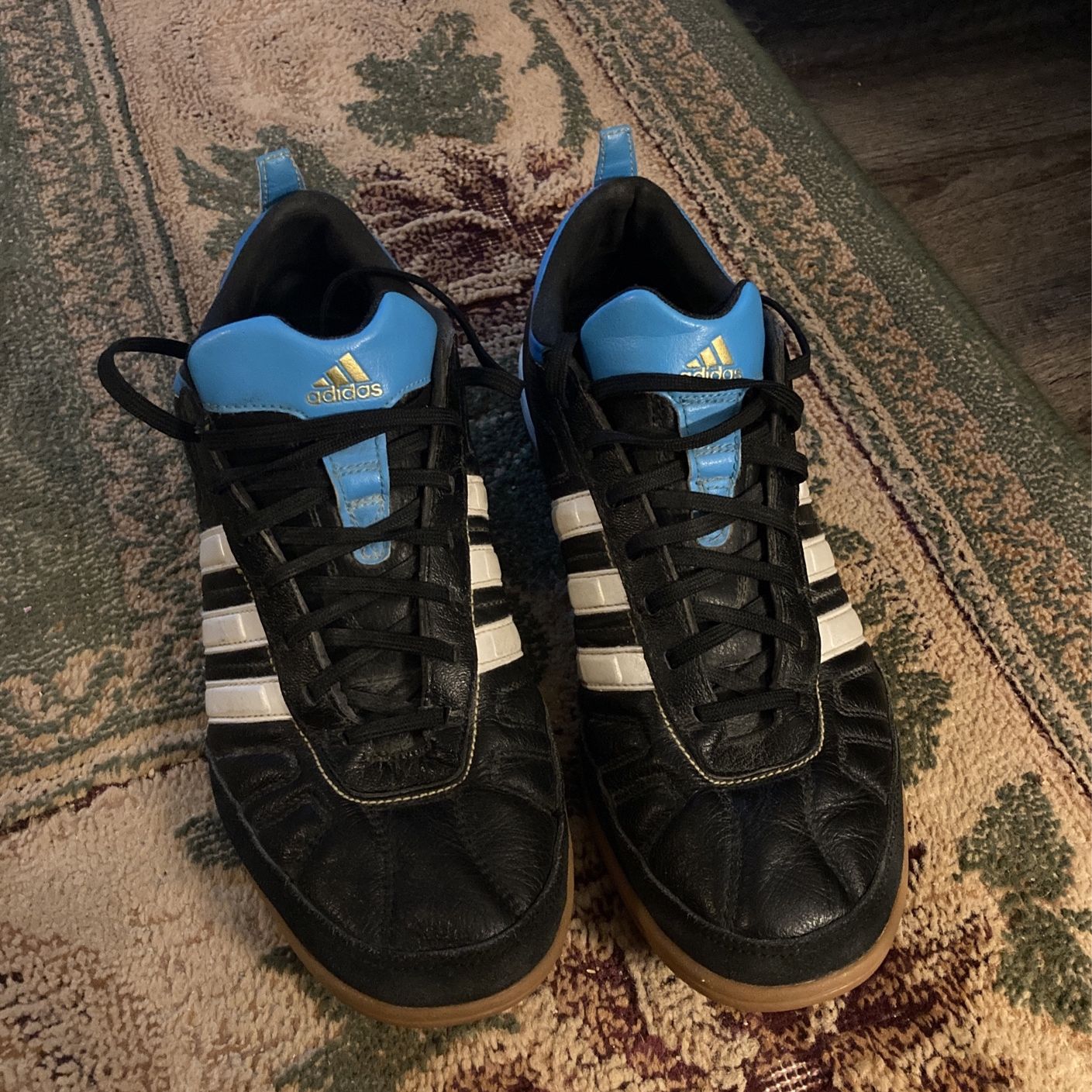 RARE Adidas AdiNova Black Leather White Gum Blue Sz 11 Mens Indoor Shoe  G40692 for Sale in Trenton, MI - OfferUp