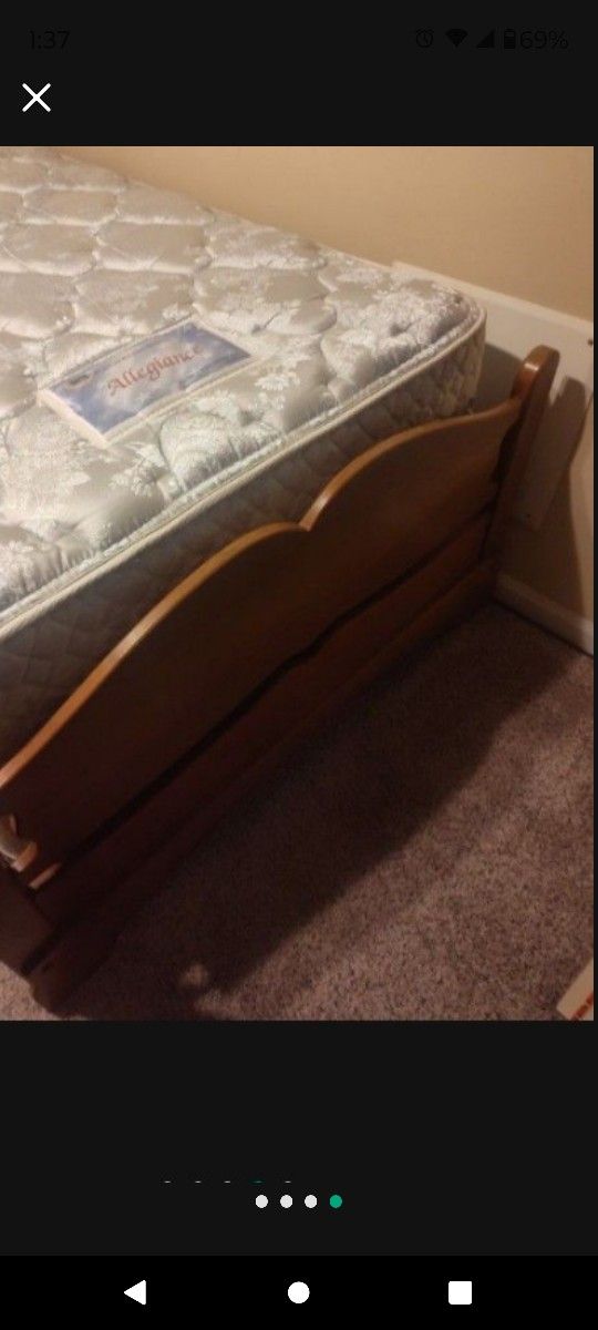 Free Wooden Twin Size Frame & Headboard 