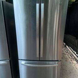 Refrigerator 33 Wide 