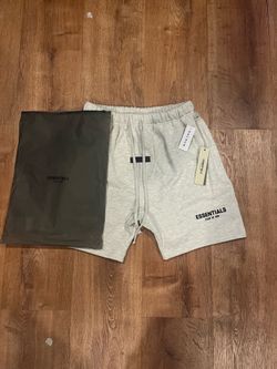 Fear Of God Essentials Shorts Medium 🔥 Brand New