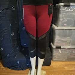 Women's capris available sizes S M