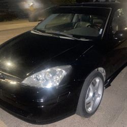 $2200 Ford Focus 2003