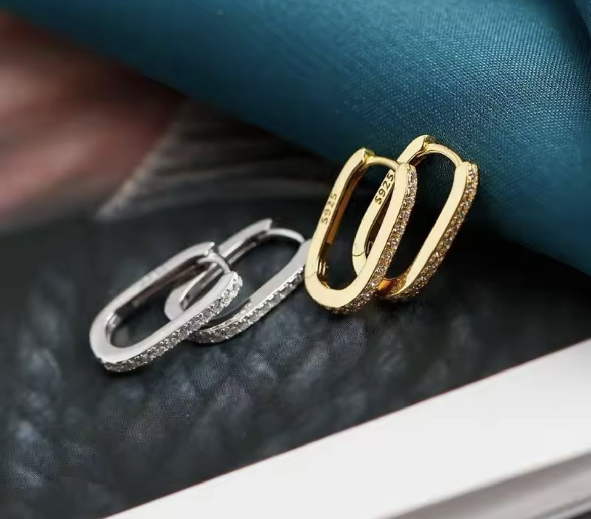 high-quality 925 Sterling Silver Crystal Fashion Circle Hoop Earrings