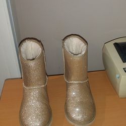 UGG GIRLS BOOTS SIZE 5