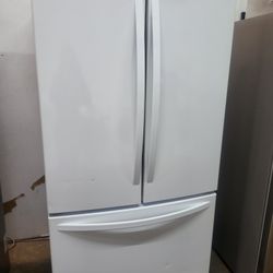 REFRIGERATOR FRENCHDOOR WHITE KENMORE ELITE 