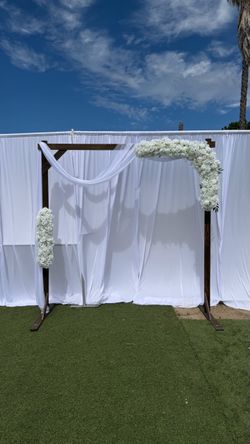ceremony arch