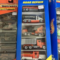Hotwheels Road repair set vintage 