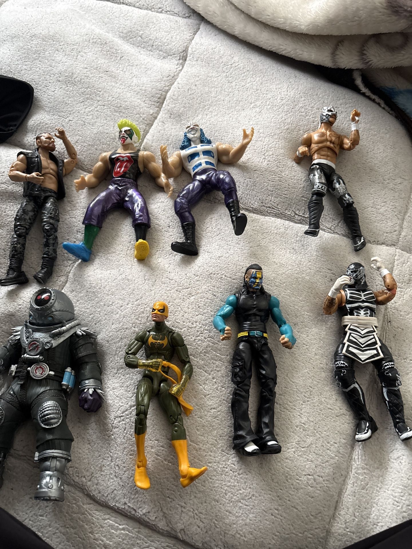 Action Action Figures