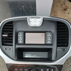 Chrysler 300 Radio
