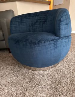 Velvet Swivel Chair