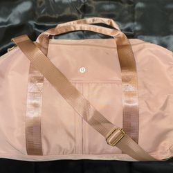 Lululemon Gym Bag (Peach)