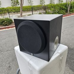 YAMAHA YST-SW012 8 Inch 100 Watt Powered Subwoofer 