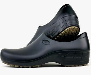 Black Slip-On Work Clogs