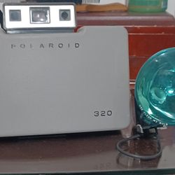 Polaroid Instant Camera 