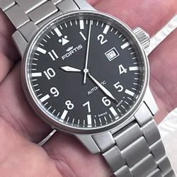Fortis Automatic Pilots Watch 40mm Like New Condition Swiss Reliable ETA 2824 Movement Hacking Seconds Screw Down Crown 200m Waterproof Full Bracelet 