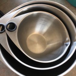  The Pampered Chef Mixing Bowls