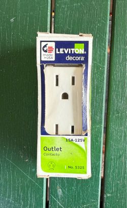 Leviton Decora 15A-125V Duplex Outlet # 5325