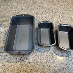 Metal And Glass Bread Pans 