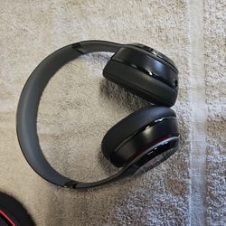 Beats by Dr. Dre Solo B0518  Headphones